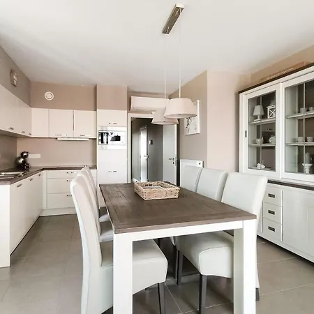 Residentie Crystal Apartment Ostend